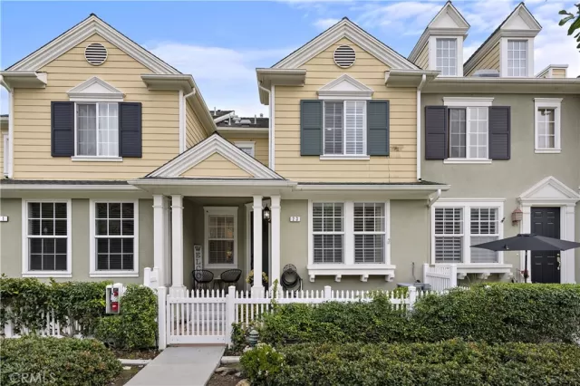 MLS: OC23010566 Condo For Sale