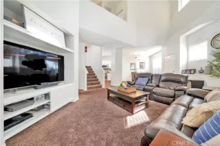 Photo #3: OC23010799 Listing 