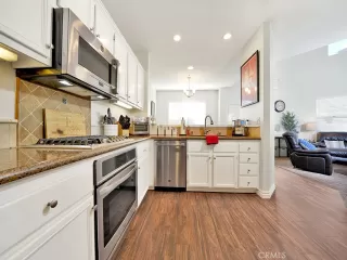 Photo #6: OC23010799 Listing 