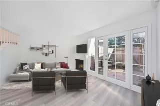 Photo #5: OC23011314 Listing 