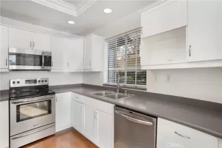 Photo #5: OC23011475 Listing 