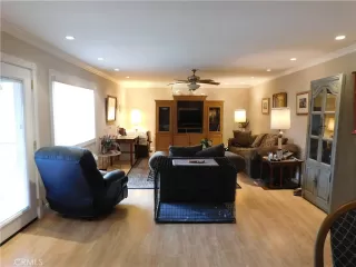 Photo #4: OC23011567 Listing