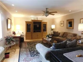 Photo #5: OC23011567 Listing