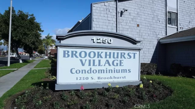 MLS: OC23012046 Condo For Sale