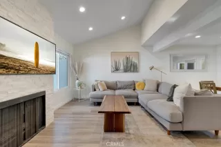 Photo #4: OC23012164 Listing 