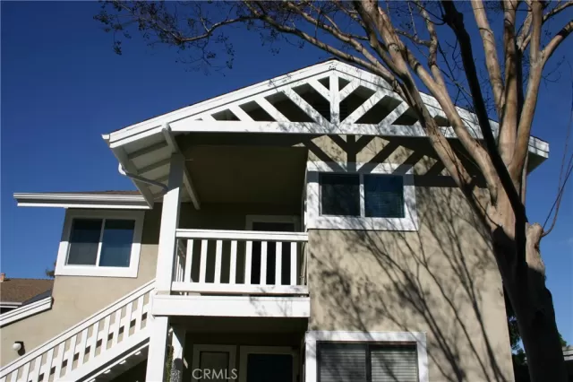 MLS: OC23012173 Condo For Sale