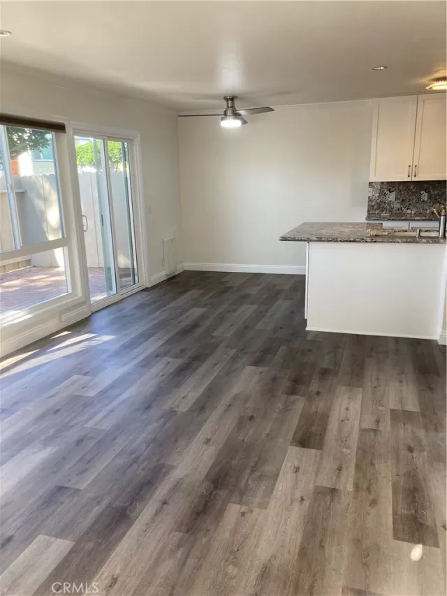 MLS: OC23012197 Condo For Sale