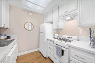 Photo #2: OC23012290 Listing 