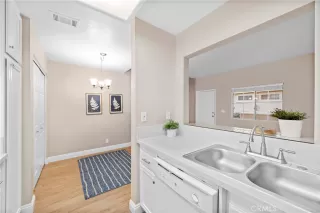 Photo #3: OC23012290 Listing 