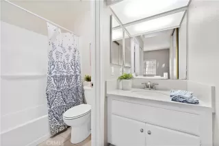 Photo #6: OC23012290 Listing 