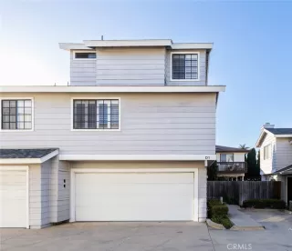 Photo #2: OC23012294 Listing 