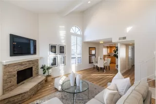 Photo #6: OC23012294 Listing 