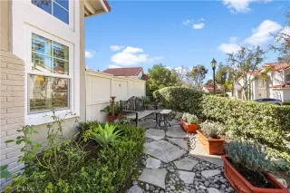 Photo #3: OC23012327 Listing 