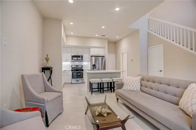 MLS: OC23012335 Condo For Sale