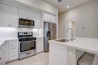 Photo #5: OC23012335 Listing 