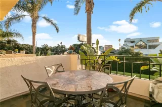 Photo #5: OC23012535 Listing 