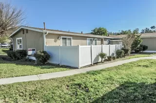 Photo #1: OC23012580 Listing