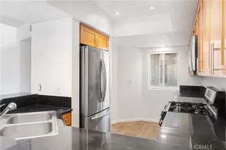 Photo #2: OC23012922 Listing 