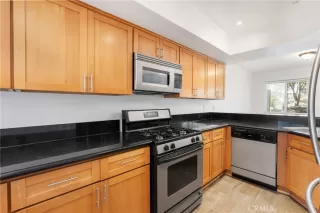 Photo #3: OC23012922 Listing 