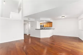 Photo #4: OC23012922 Listing 