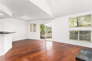 Photo #6: OC23012922 Listing 