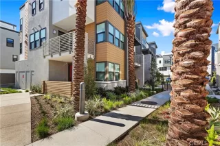 Photo #2: OC23013025 Listing 