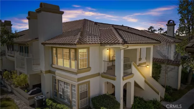 MLS: OC23013139 Condo For Sale