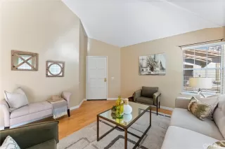 Photo #6: OC23013139 Listing