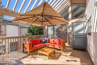 Photo #2: OC23013285 Listing 