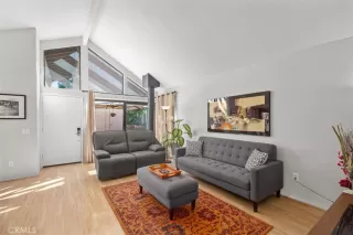 Photo #6: OC23013285 Listing 