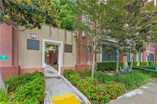 Photo #2: OC23013740 Listing 