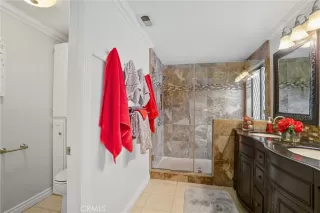 Photo #4: OC23013876 Listing 