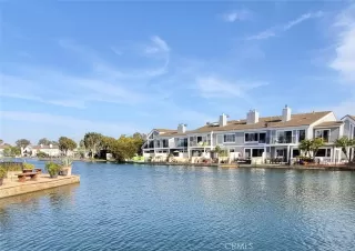 Photo #2: OC23013881 Listing 