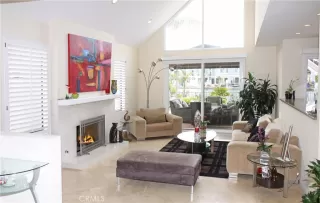 Photo #3: OC23013881 Listing 