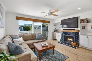 Photo #4: OC23014328 Listing