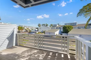 Photo #5: OC23014328 Listing