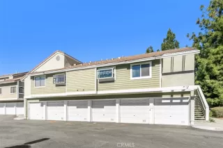 Photo #2: OC23014551 Listing