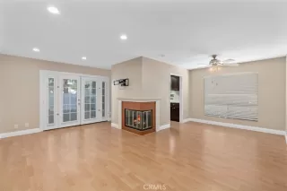 Photo #6: OC23014551 Listing