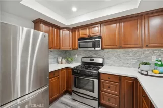 Photo #5: OC23014612 Listing 