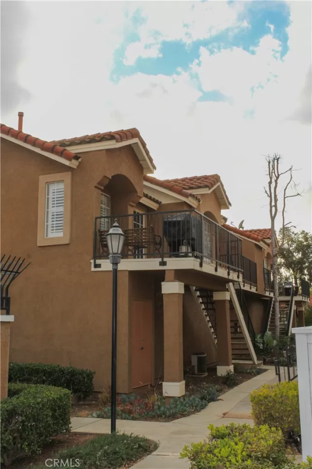 MLS: OC23014776 Condo For Sale