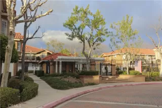 Photo #3: OC23014776 Listing 