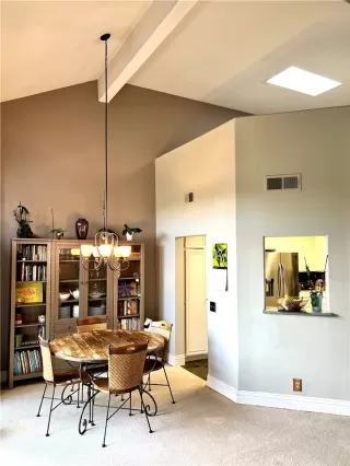 Photo #1: OC23014860 Listing 