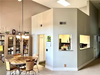 Photo #2: OC23014860 Listing 