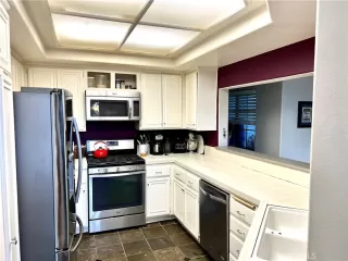 Photo #4: OC23014860 Listing 