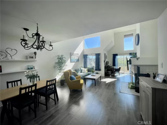 MLS: OC23015360 Condo For Sale