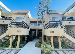 Photo #1: OC23015360 Listing