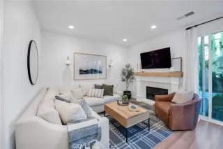 Photo #5: OC23015663 Listing 