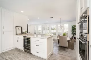 Photo #2: OC23015773 Listing 