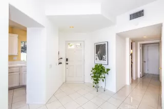 Photo #3: OC23015824 Listing 