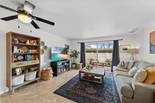 Photo #4: OC23016534 Listing